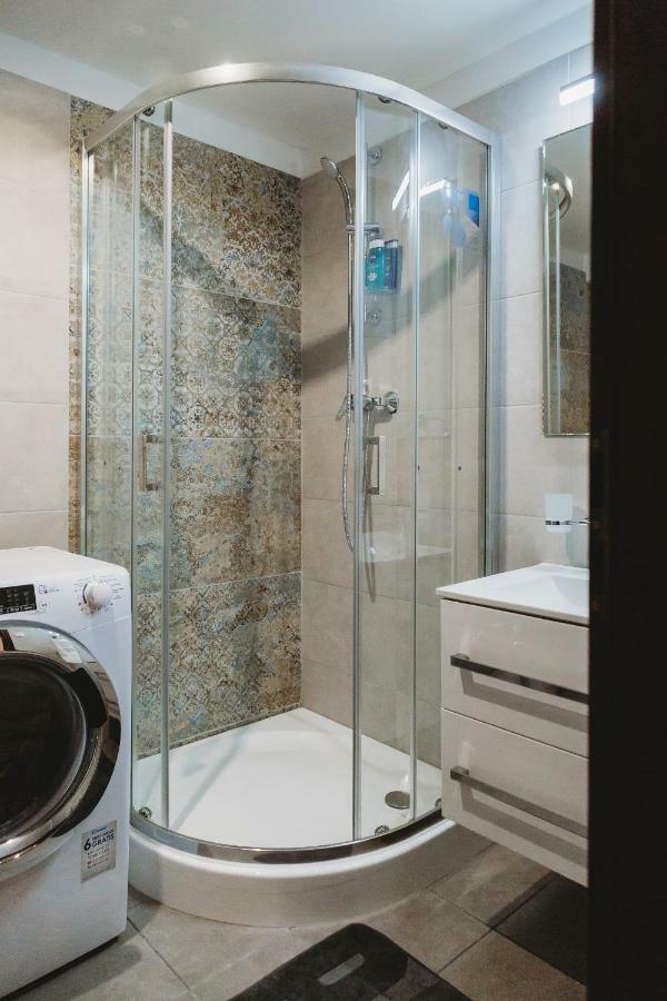 Center City Charming Loft Apartment Кошице Екстер'єр фото